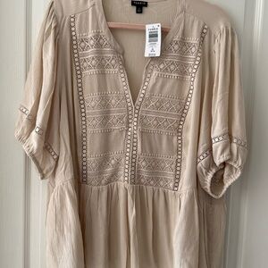 Women’s Plus Size Torrid Beige Crinkle Gauze Women's Top Size 2